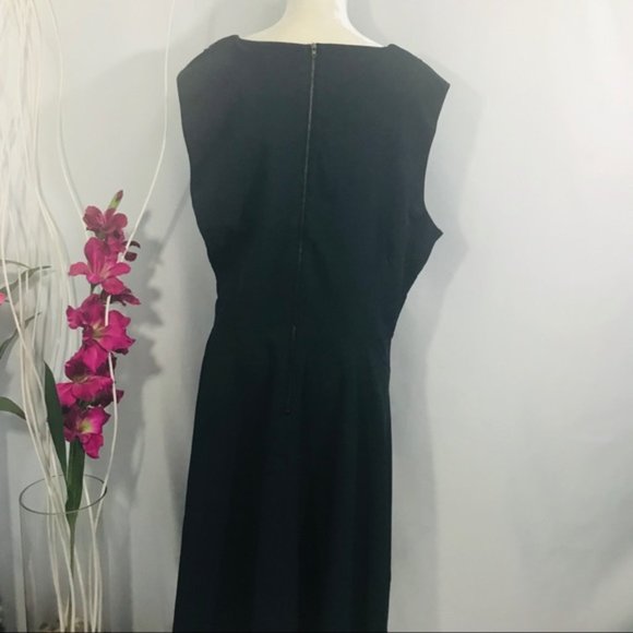 City Chic - NWOT Fit and Flare Dress - Picture 4 of 7